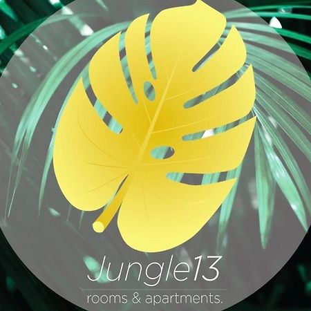 Jungle 13 - Room And Apartments Nápoles Exterior foto